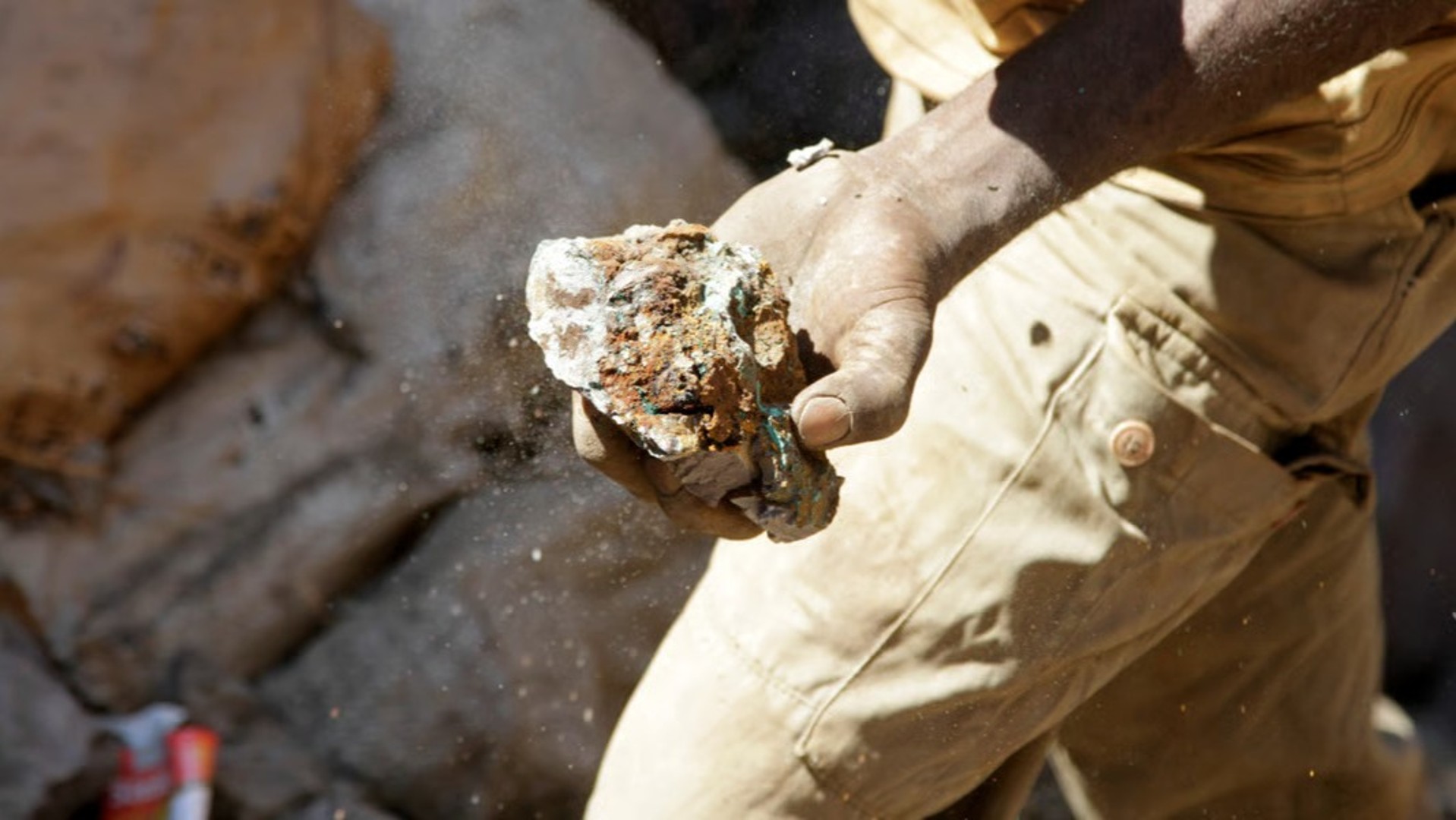 Côte d'Ivoire : cacao en berne, or clandestin en hausse, un débat politique sous tension