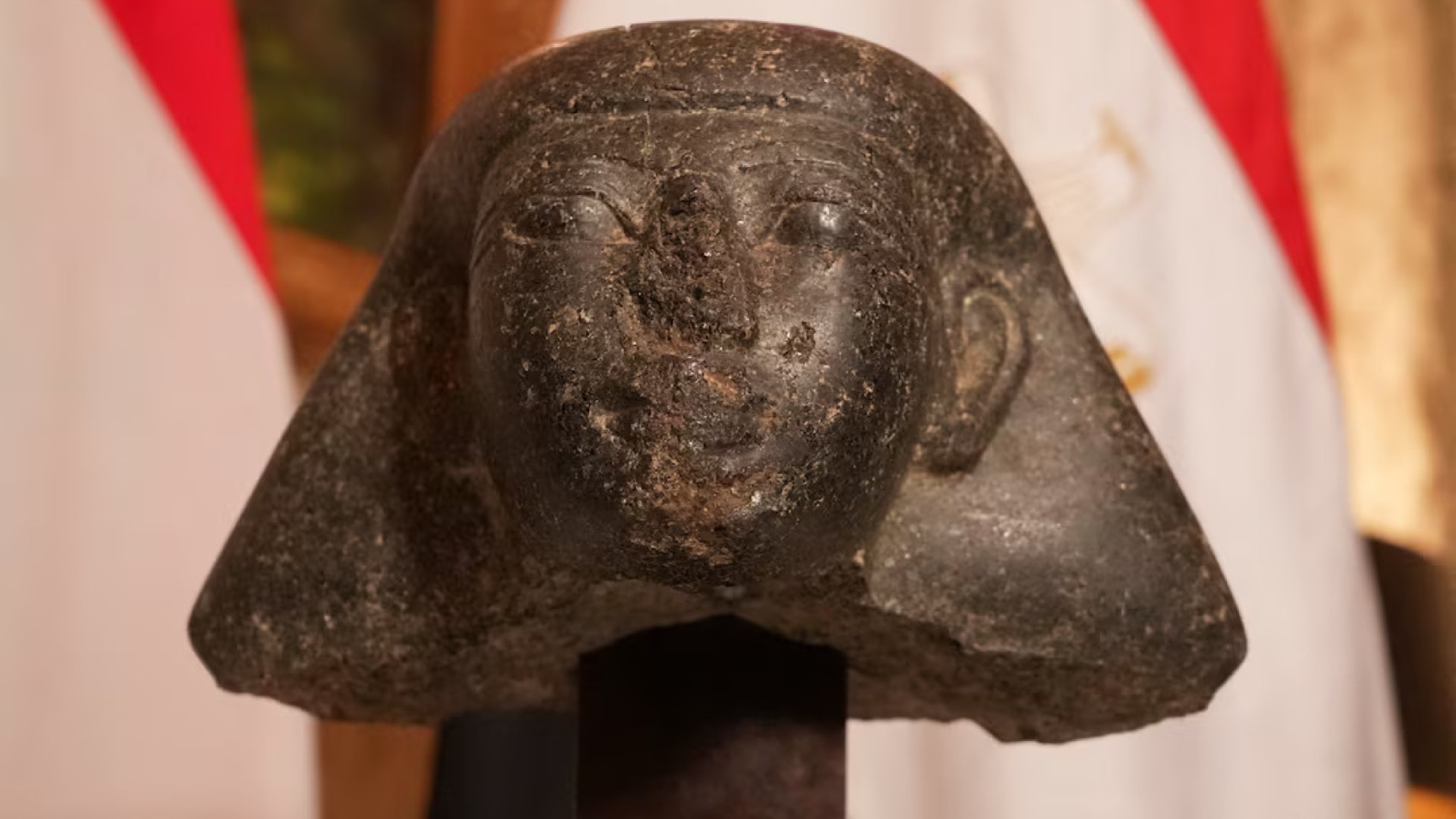 Une sculpture vieille de 3 500 ans restituée à l’Égypte