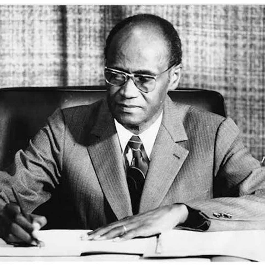 C'est Alioune Diop qui a impulsé le premier souffle vers la tenue du premier Congrès des écrivains et artistes noirs noirs tenu en 1956 à Paris.