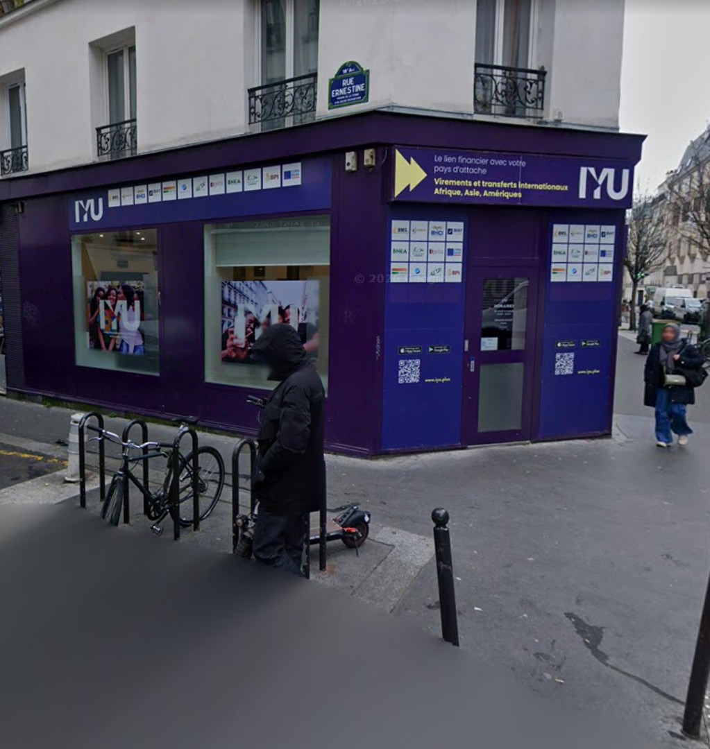 L'agence en propre d'IYU est installée en plein 18e arrondissement de Paris, un environnement où la nombreuse diaspora est coutumière des transferts d'argent vers le continent.&nbsp;