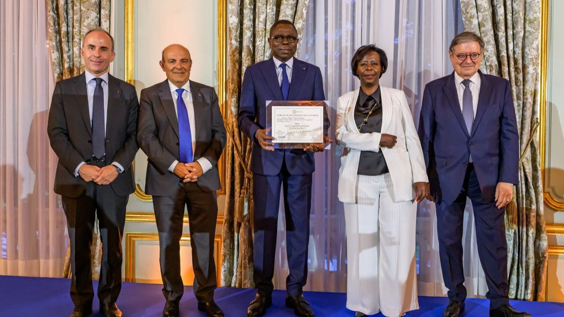 Finance de garantie : Ngueto Tiraïna Yambaye reçoit le Prix de la Francophonie économique